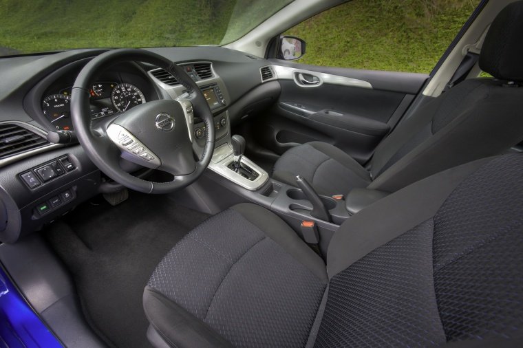 2015 Nissan Sentra SR Front Seats Picture / Pic / Image